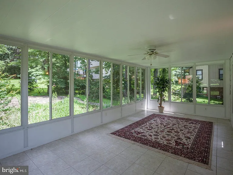 10522 Brevity Dr — Photo 17