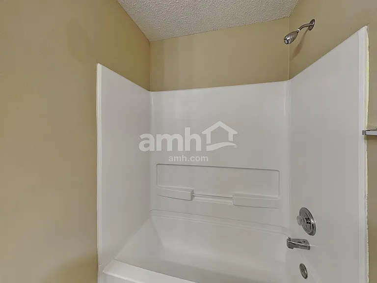 6904 Eagle Crossing Blvd — Photo 15