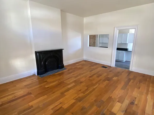 217 E University Ave, Cincinnati, OH 45219