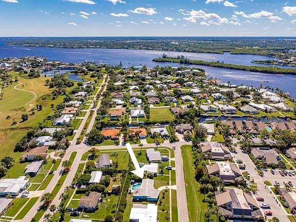 3rd image of 3173 SE Pruitt Road