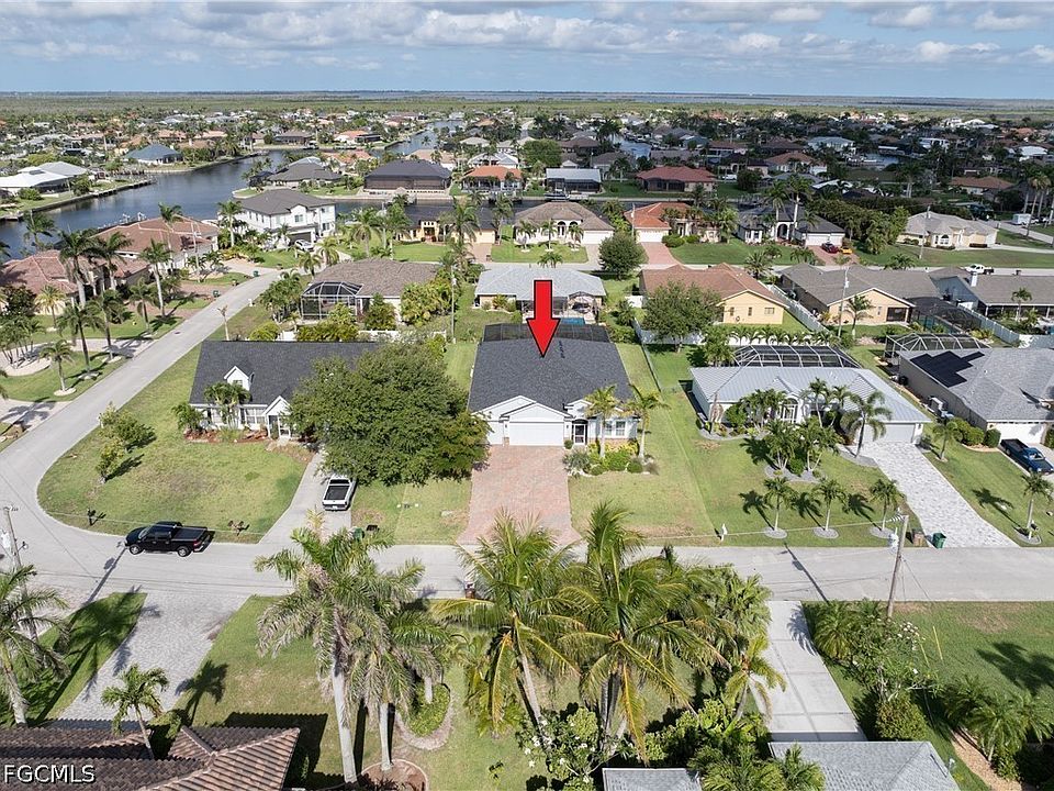 1st image of 4006 SW 26th Ct