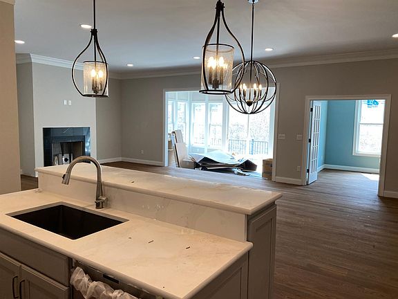 4th image of 9426 Fox Creek Ln #26