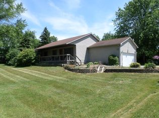 1555 E Lucas St, Rochester, IN 46975