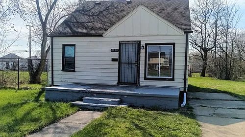 4080 Isabelle St Photo 1