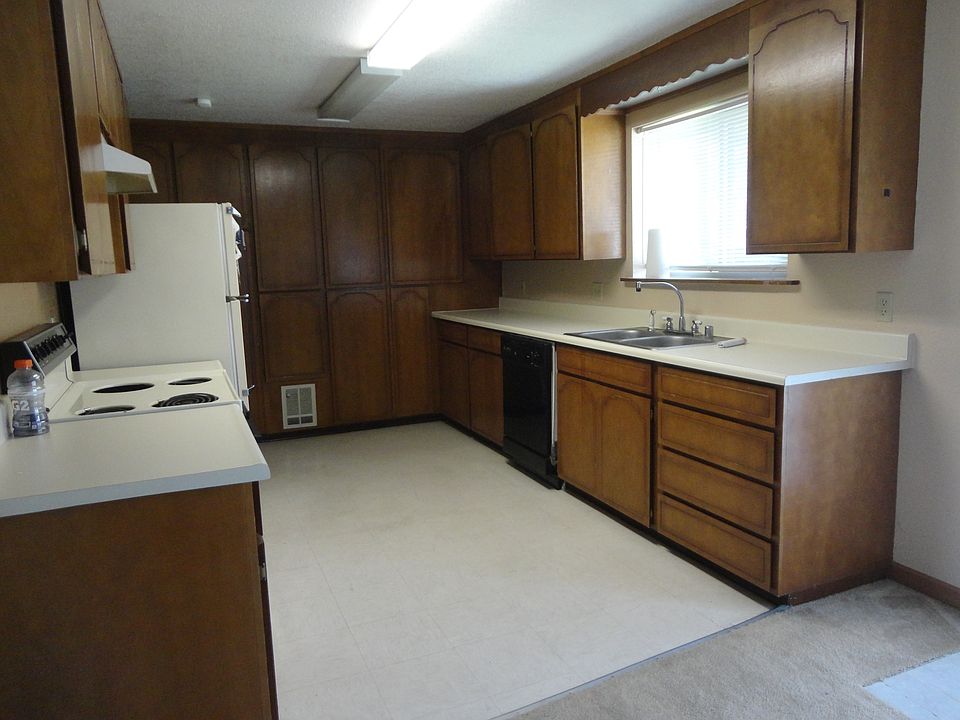 2nd image of 21313 123rd Street Ct E