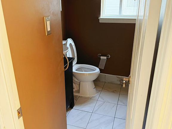 5th image of 115 Salamander Ct Floor 1