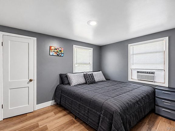 5th image of 1270 Quebec Street