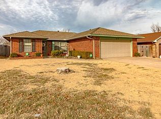 618 S 2nd St, Yukon, OK 73099