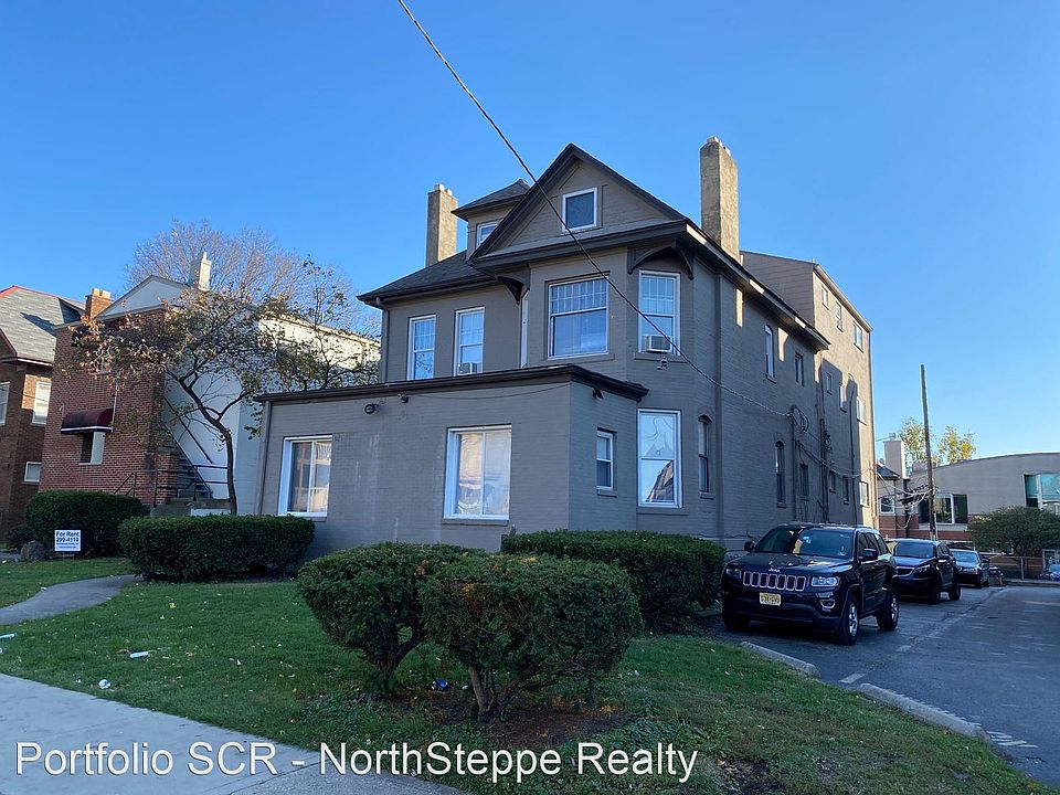 1st image of 41 E 17th Ave #2878575