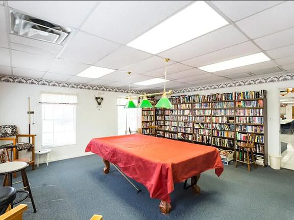 5th image of 222 Center Crest Blvd