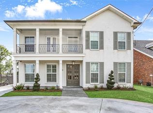 8700 Chretien Point Pl, River Ridge, LA 70123