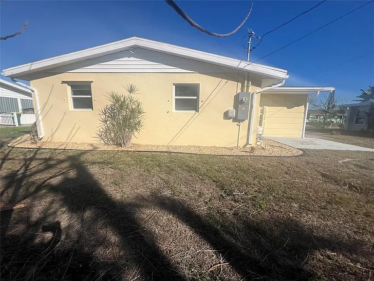 322 Lasayette Dr NE — Photo 27