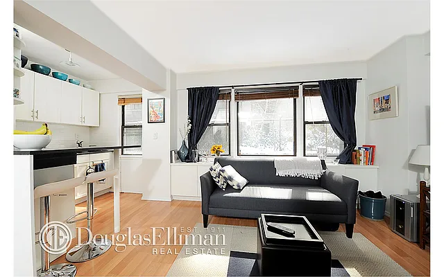 Sold by Douglas Elliman | media 21