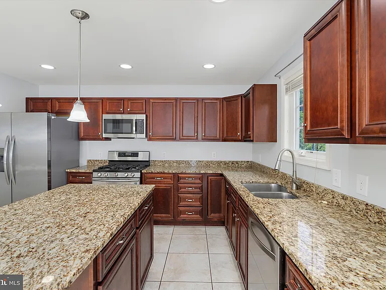 132 Pineview Ave #B — Photo 12