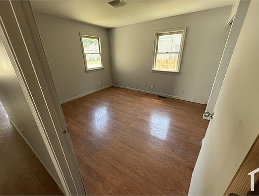 5th image of 744 S 36th St