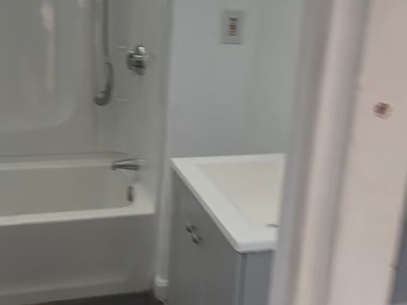 5th image of 59 Bergen St #1