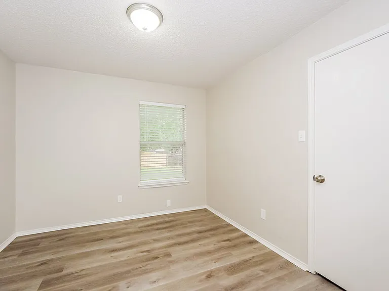 5905 Aloe Ct — Photo 17