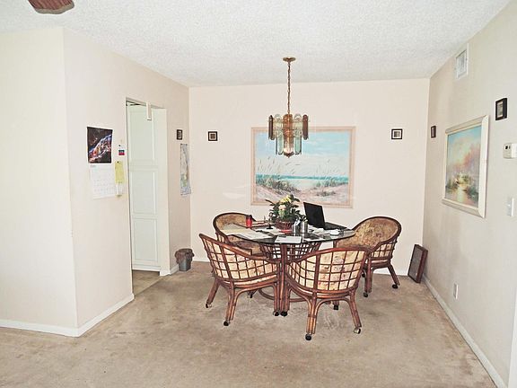 5th image of 412 Sandpiper Drive Apt C