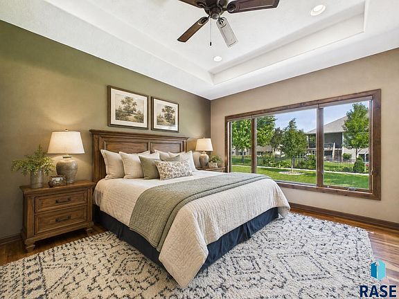 4th image of 1008 S Torrey Pine Ln