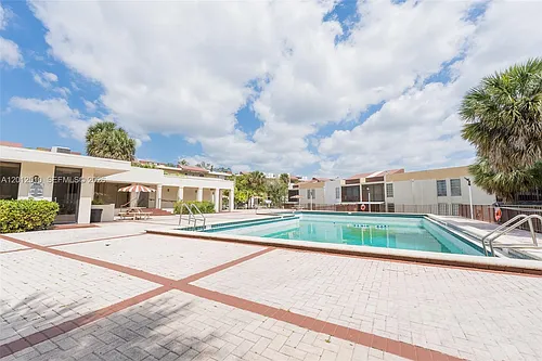 8870 Fontainebleau Blvd #312 Photo 1