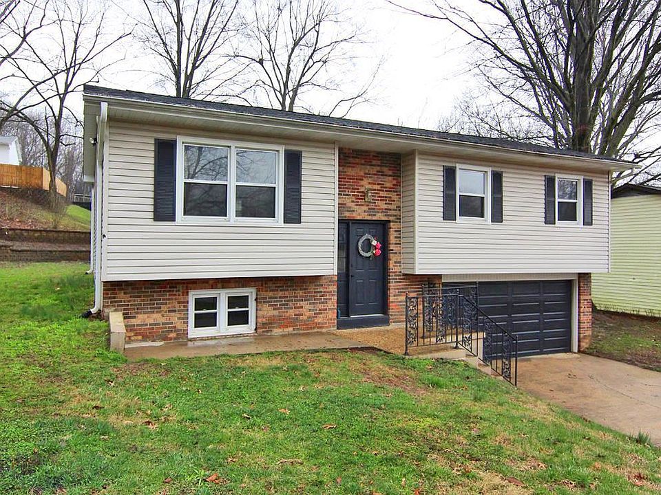 1st image of 551 Columbine Ln