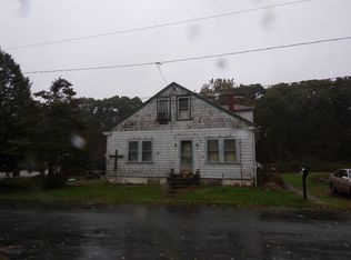 100 Cushman St, Acushnet, MA 02743