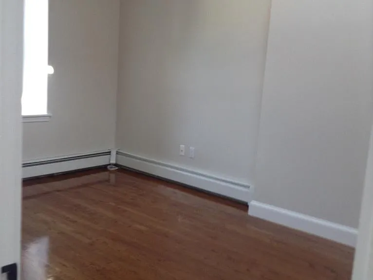 2nd bedroom - easily fits King size bed