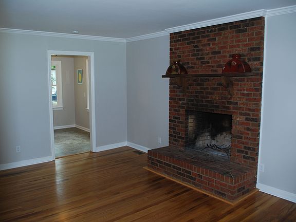 5th image of 2007 S Ashland Dr