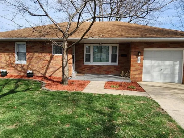 29 Lee St, Bethalto, IL 62010