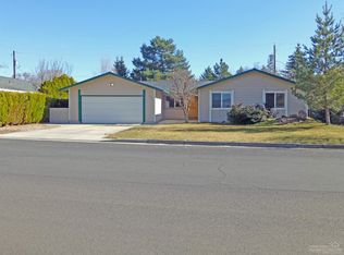 1530 SW Canyon Dr, Redmond, OR 97756
