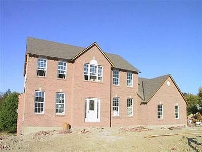 1st image of 27 Darcie Dr