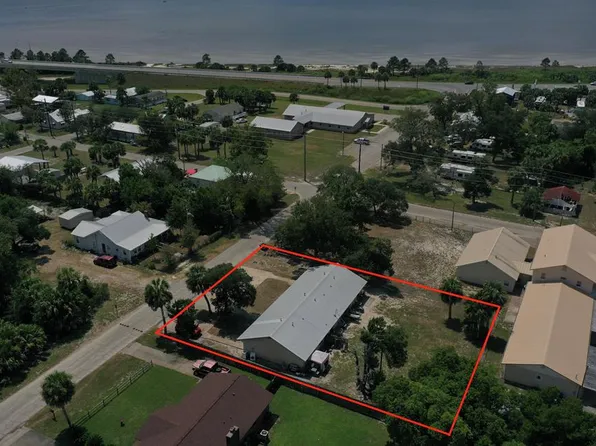 349 Dolphin St, Pt Saint Joe, FL 32456