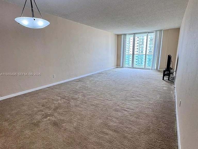 19380 Collins Ave #910 — Photo 4