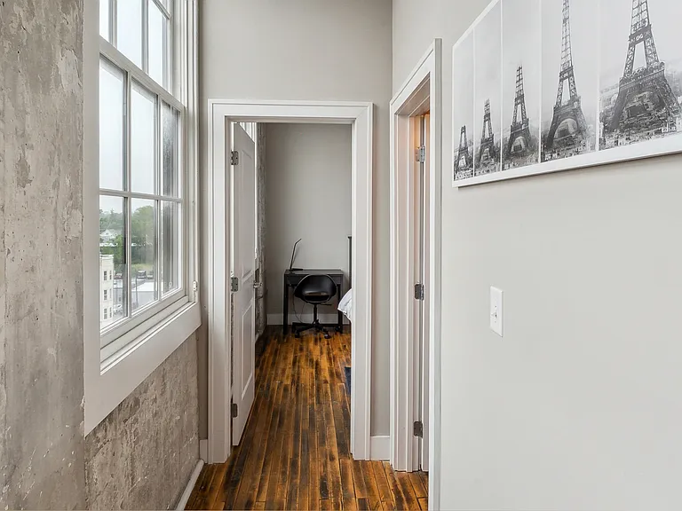 Crescendo Loft Apartments — Photo 13