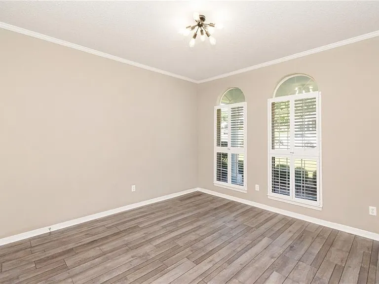 7490 Quency Dr — Photo 10