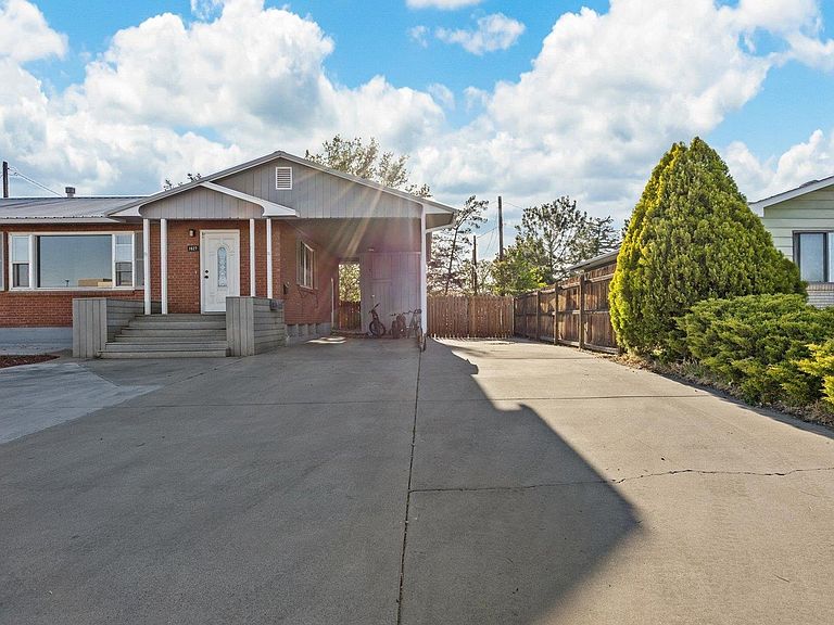 Listing photo 4