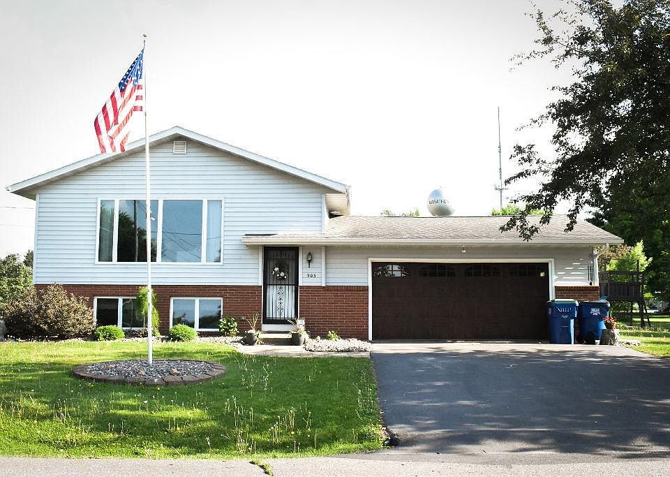 1st image of 903 SUNSET DRIVE