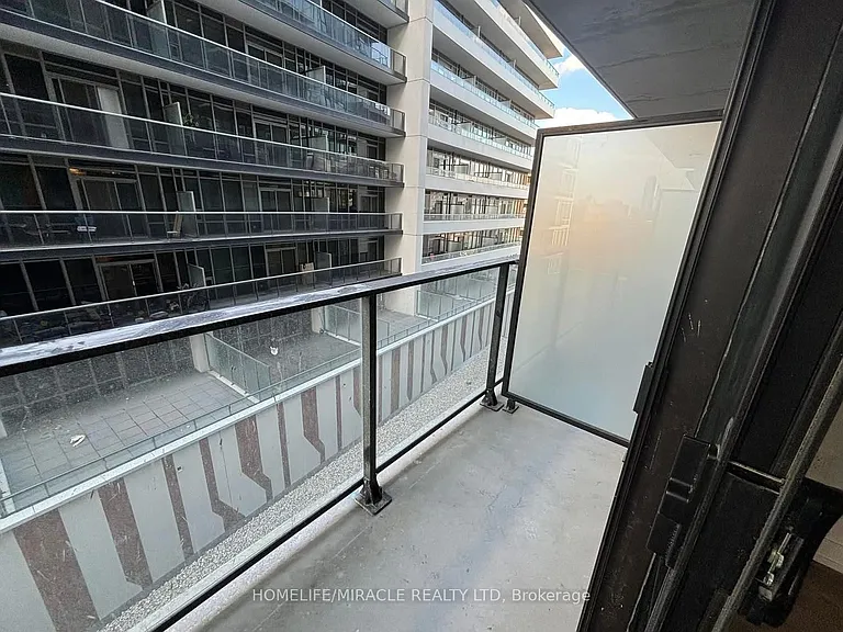1 Jarvis St #618 — Photo 10