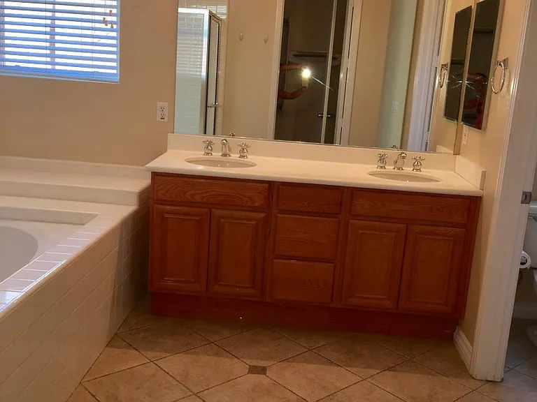 2554 High Trail Ct — Photo 7
