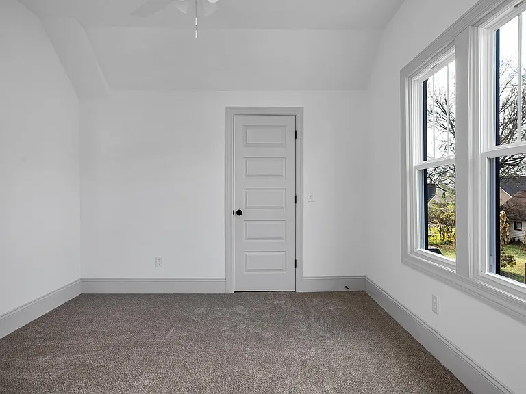 1026 Fairwin Ave — Photo 36