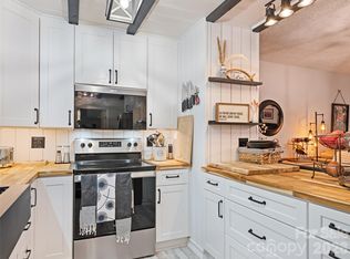 102 Sanctuary Rd #B, Maggie Valley, NC 28751