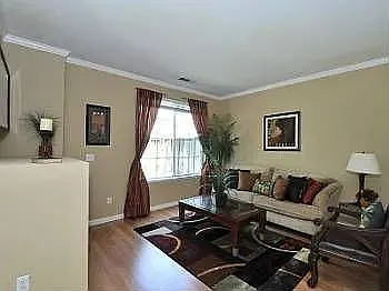 303 Ballymore Cir — Photo 4
