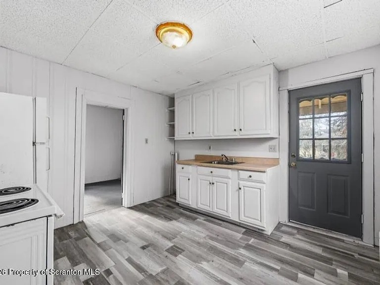 1413 Bulwer St #2 — Photo 8
