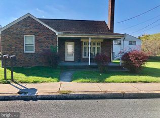 7 2nd St, Highspire, PA 17034