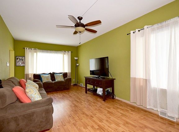 4th image of 2906 N 74th Ave