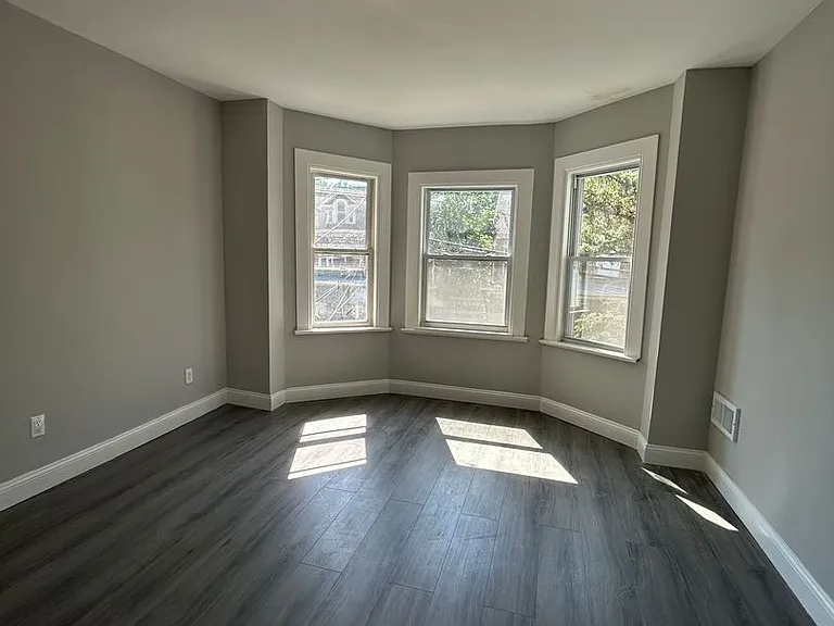 156 Hoffman Ave — Photo 17