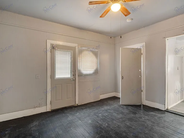 1209 Gladiolus St — Photo 18