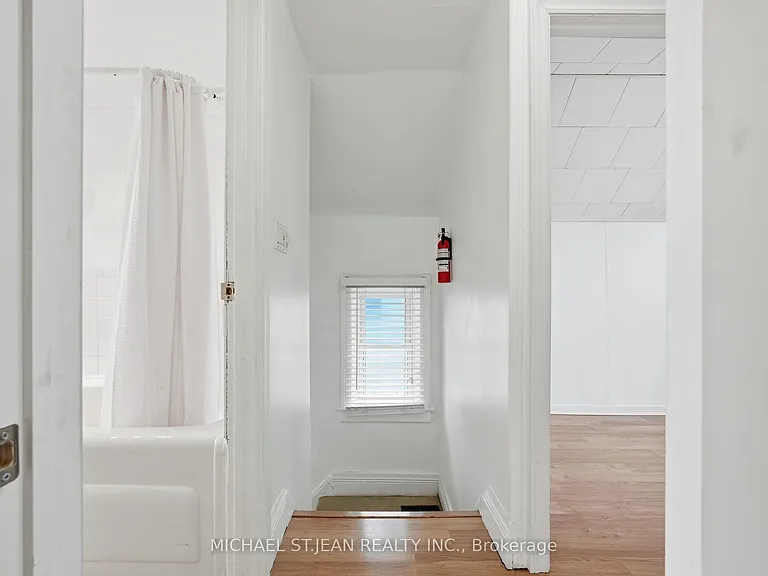 20 York St — Photo 25