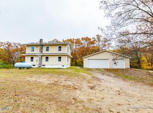 13382 Grindle Dr SE, Lowell, MI 49331
