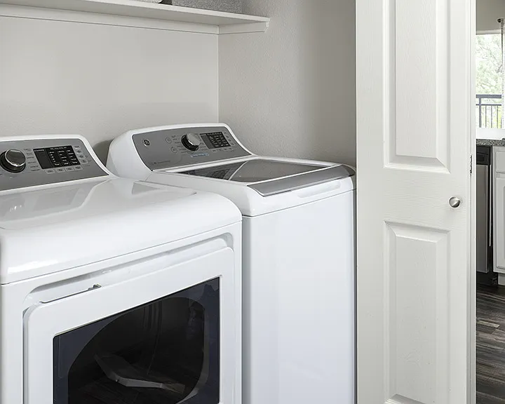 Apartment with In-Home Washer and Dryer.
